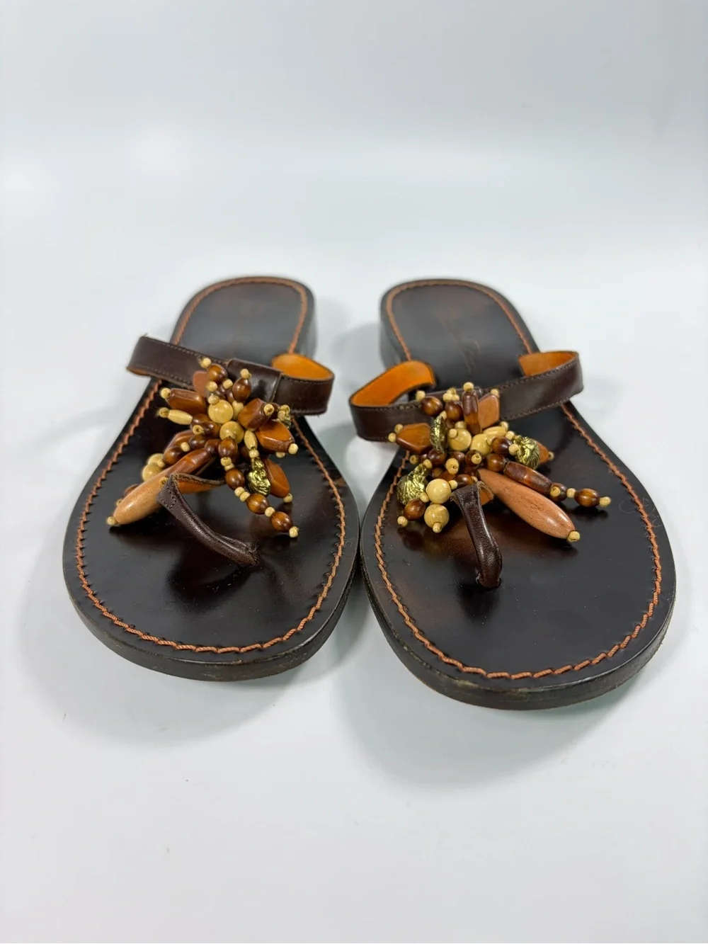 Oscar de la Renta Beaded Brown Leather Toe-Post Sandals. Fabulous!